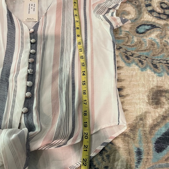 Sim & Sam button down top - Picture 6 of 6